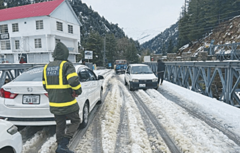Snowfall in Kaghan