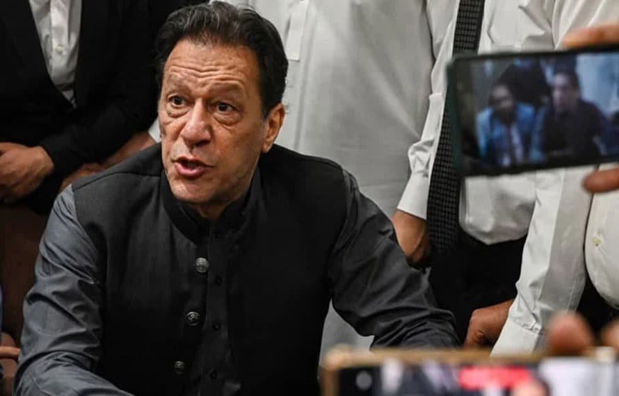 عمران خان کی خیبرپختونخوا کابینہ کے اراکین کی کارکردگی سے متعلق رپورٹ پیش کرنے کی ہدایت