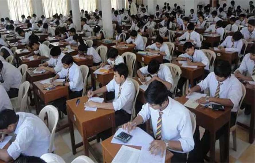 خیبر پختونخوا طلبہ کیلئے اہم خبر !تعلیمی معیار کو بہتر بنانےکیلئے ’’منسٹر اِن اے کلاس‘‘کا آغاز