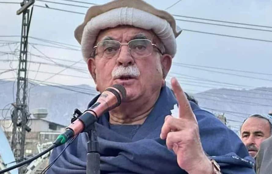 ہزاروں لوگ صرف اس لیے جیلوں میں ہیں کہ انہوں نے جلوس کیوں نکالا: محمود خان اچکزئی