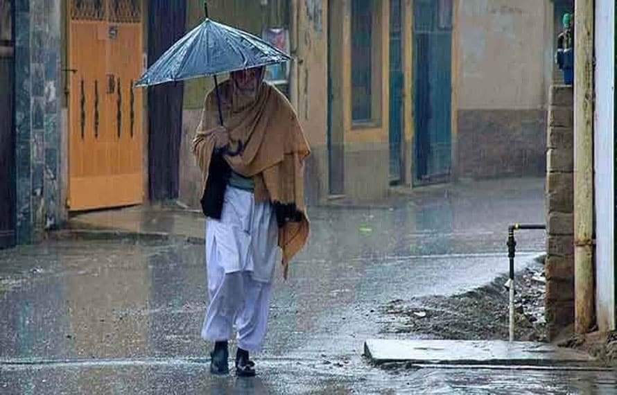 پشاور سمیت مختلف علاقوں میں باران رحمت ، شہریوں کے چہرے کھل اُٹھے
