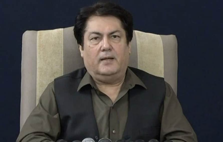 بیرسٹر سیف سے ضلع کرم کے وفود کی ملاقات، امن و امان کی صورتحال پر تبادلہ خیال