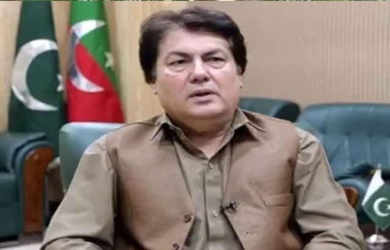 غریب عوام کا پیسہ اشتہاروں پر لٹایا جا رہا ہے،بیرسٹر سیف کا پنجاب کے اشتہاری بجٹ کی تحقیقات کا مطالبہ