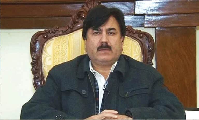 ابھی تک فواد چوہدری پی ٹی آئی میں شامل نہیں ، شوکت یوسفزئی
