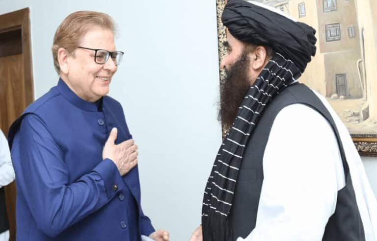 پاکستان اور افغانستان کا تعلقات بہتر کرنے اور سفارتی روابط جاری رکھنے پر اتفاق