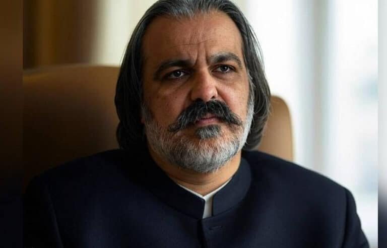 وزیر اعلیٰ کے پی کی سرحدوں کی حفاظت پر مامور سیکیورٹی فورسزکے جوانوں کو عید الفطر کی خصوصی مبارکباد