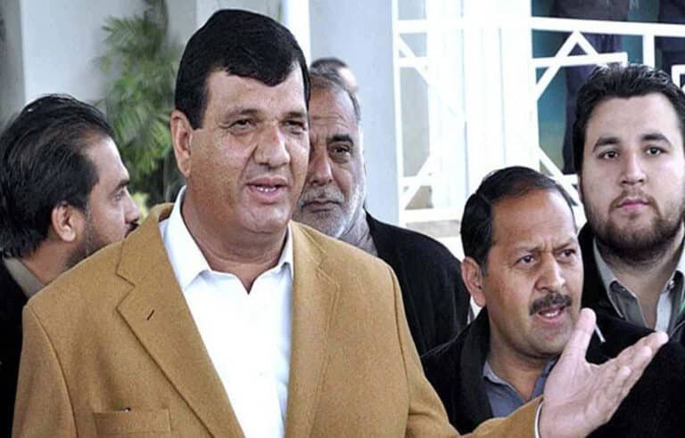 کافی عرصے سے مولانا حامد الحق کو تھریٹس تھے ، وفاقی وزیر امیر مقام