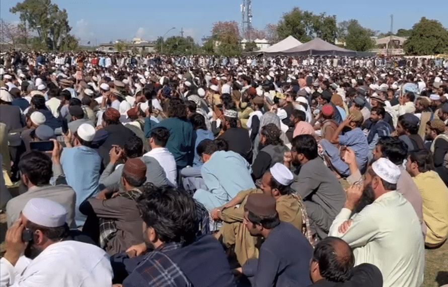 مفتی منیر شاکر کی نماز جنازہ ادا کر دی گئی