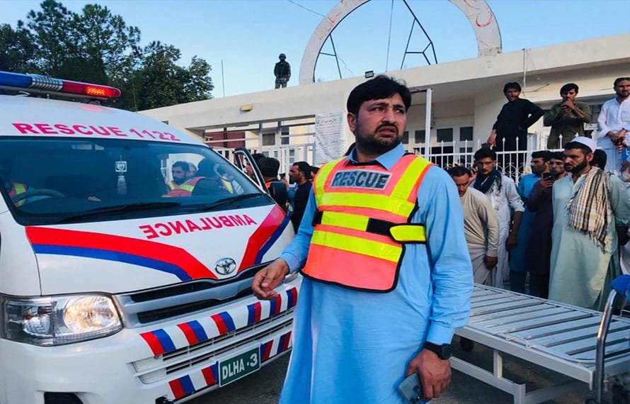 نوشکی میں بس کے قریب دھماکہ، 7 افراد جاں بحق،4 دہشتگرد ہلاک