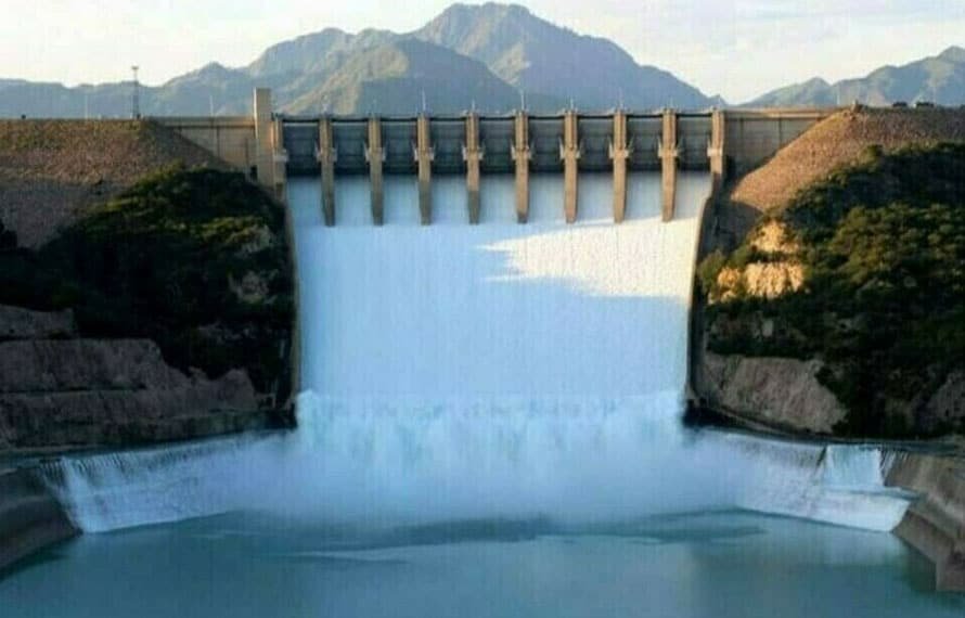 ملک میں پانی کے سنگین بحران کا خدشہ!تربیلا ڈیم ڈیڈ لیول پر، منگلا میں پانی 4 فٹ رہ گیا