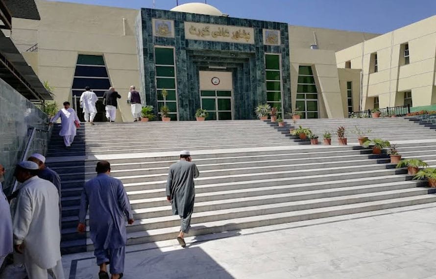 مہنگائی ، بیروزگاری میں اضافہ ،خیبر پختونخوا حکومت ناکام ہوچکی ،وکلابھی بول پڑے