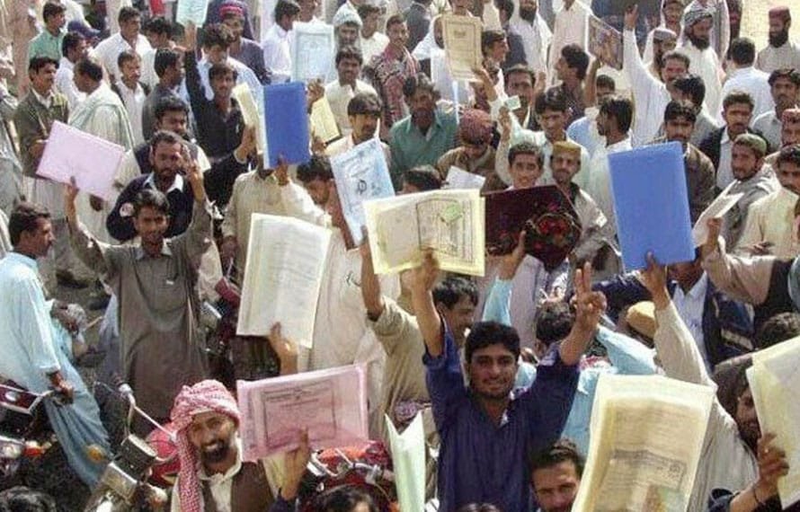 خیبرپختونخوا میں محکمہ تعلیم کی 16 ہزار 454 آسامیوں کیلئے 8 لاکھ 66 ہزار امیدواروں کی درخواستیں موصول