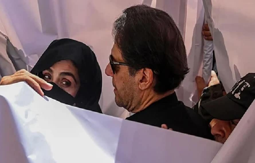 عمران خان کی آج بشریٰ بی بی سے ملاقات متوقع