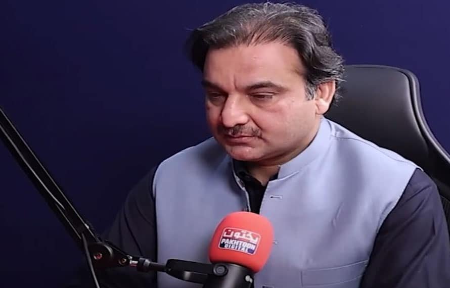 خیبر پختونخوا میں کرپشن کا بازارگرم ،عمران خان کی گڈ گورننس کمیٹی کیا کررہی ہے؟ صحافی عرفان خان کی صوبائی حکومت پر تنقید
