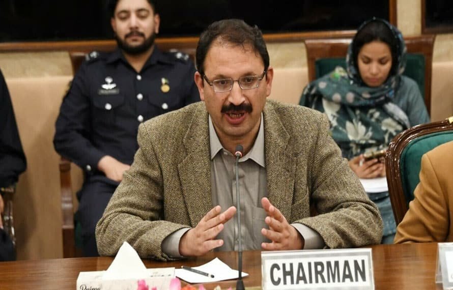 پارٹی کی سینئر قیادت نے وزیراعلیٰ خیبرپختونخوا کے بیانات پر نوٹس لے لیا، جنید اکبر