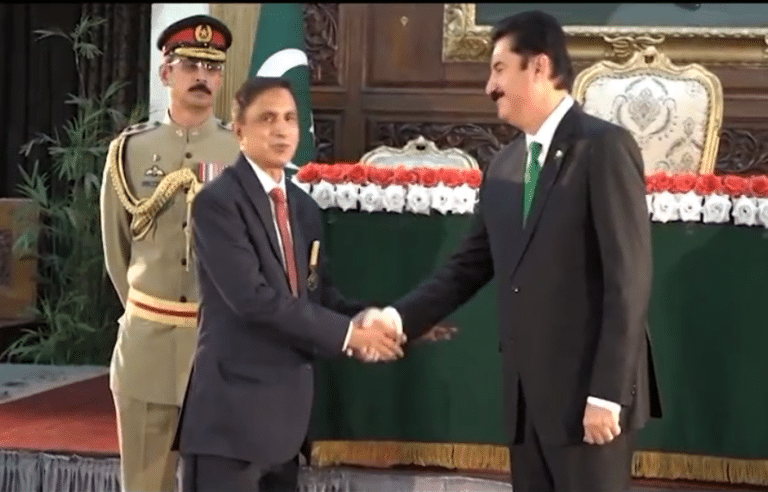 یوم پاکستان، خیبرپختونخواکی 7 شخصیات کو صدارتی سول اعزازت سے نوازاگیا