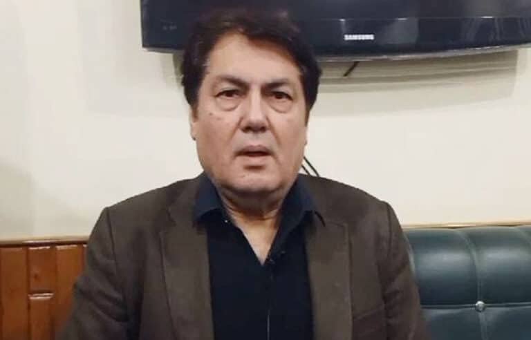 یومِ پاکستان منانے کی پاداش میں پی ٹی آئی کارکنوں کی پکڑ دھکڑ قابلِ مذمت ہے،بیرسٹر سیف