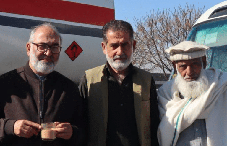 سابق سینیٹر مشتاق احمد کے بڑے بھائی فائرنگ سے جاں بحق