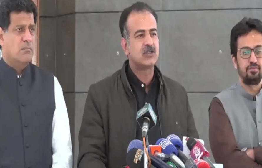جعفر ایکسپریس واقعے میں بیرونی ہاتھ ملوث،ان کو انجام تک پہنچائیں گے، بلوچستان حکومت
