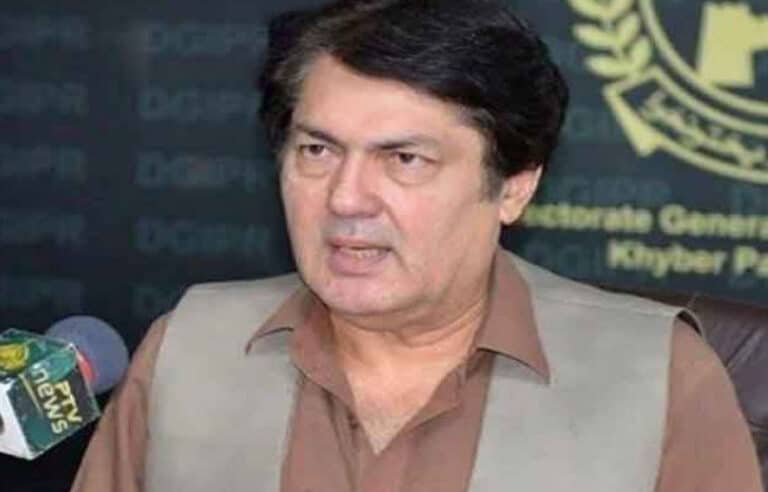 دہشتگردی صوبائی نہیں قومی مسئلہ ہے، وفاقی حکومت تماشا دیکھ رہی ہے، بیرسٹر سیف