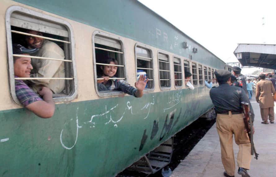 عیدالفطر پر چلائی جانے والی اسپیشل ٹرینوں کا شیڈول جاری