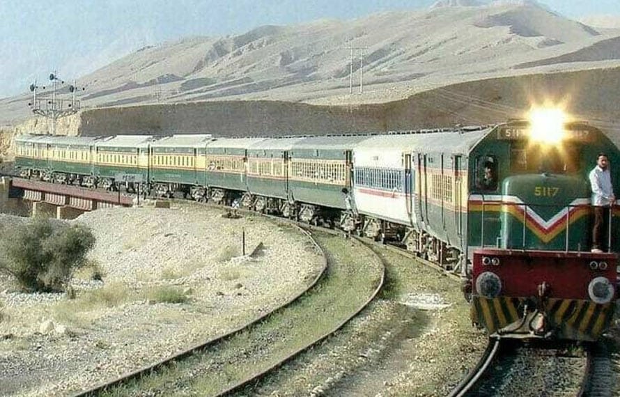 جعفر ایکسپریس حملہ ، کلیئرنس آپریشن جاری، 27 دہشتگرد جہنم واصل ،500 یرغمال مسافروں میں سے 155بازیاب