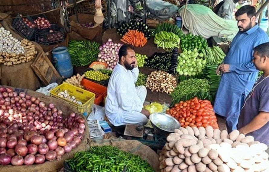نوشہرہ ، رمضان میں بھی مہنگائی کا راج ، انتظامیہ خاموش ، شہریوں کا اعلیٰ حکام سے نوٹس لینے کامطالبہ