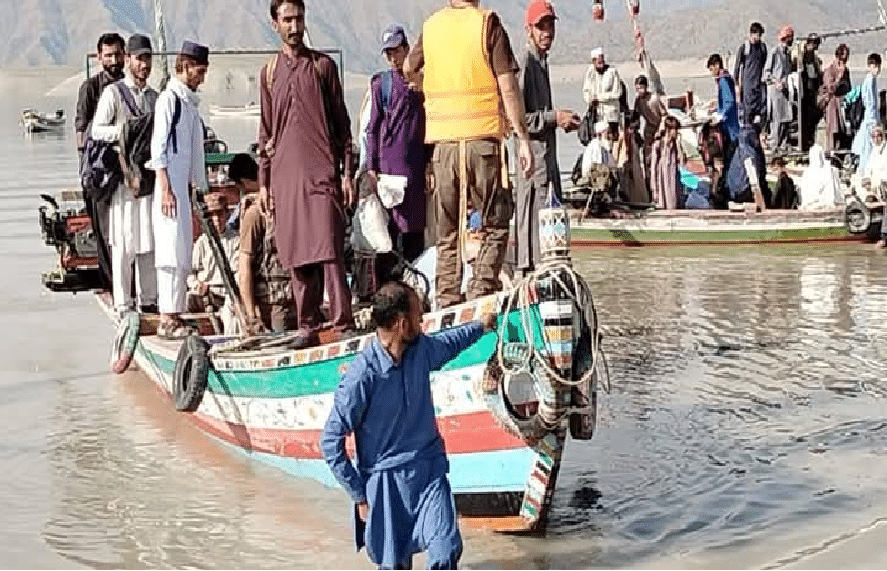 ہری پور تربیلا جھیل میں مسافرکشتی پھنسنےکا واقعہ، 80 افراد کو بحفاظت ریسکیو کرلیاگیا