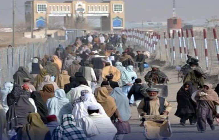 افغان مہاجرین کا انخلا،مزید 5ہزار افغان مہاجرین کو بھیج دیاگیا