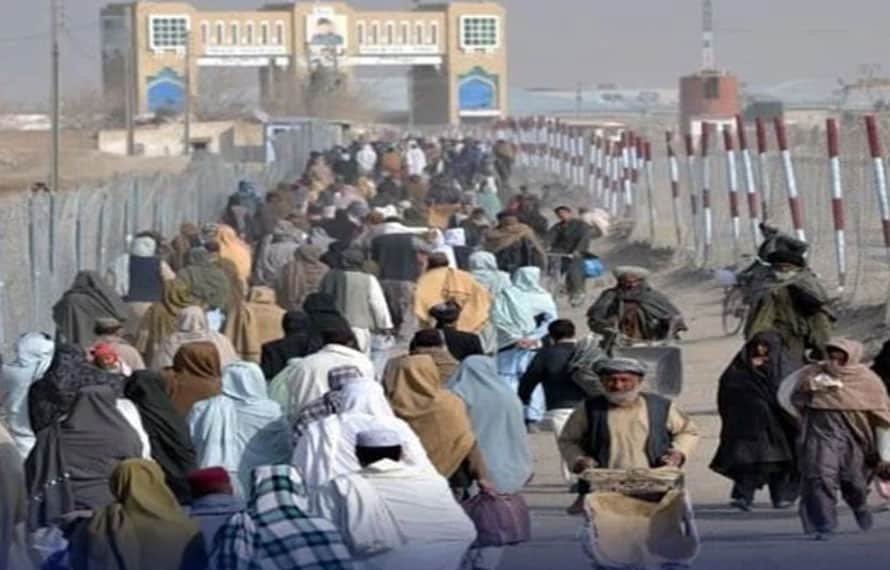 افغان مہاجرین کا انخلا،مزید 5ہزار افغان مہاجرین کو بھیج دیاگیا