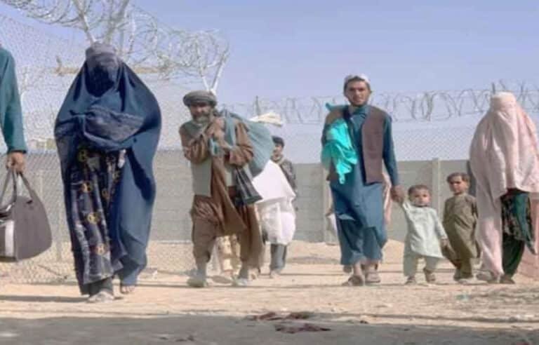 افغان مہاجرین کی واپسی کے عمل میں سہولت کیلئے وفاقی کنٹرول روم کا قیام
