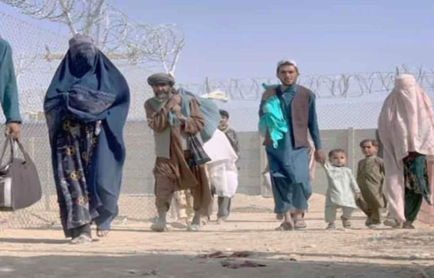 افغان مہاجرین کی واپسی کے عمل میں سہولت کیلئے وفاقی کنٹرول روم کا قیام