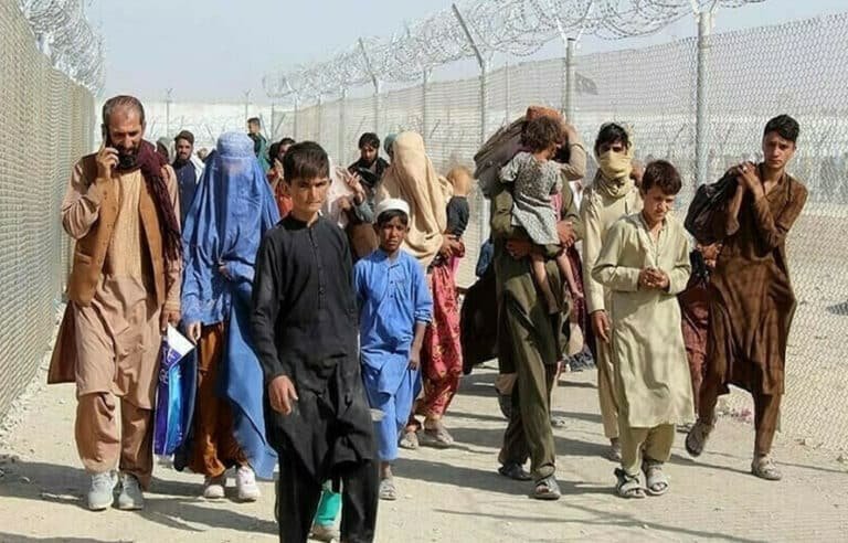 طور خم سرحد سے مزید669،3غیر ملکی افغانوں کو بے دخل کردیا گیا