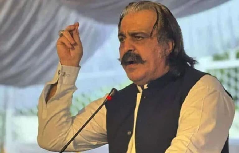 بالآخر راز کھل گئے! سابق وزیراعلیٰ خیبرپختونخوا نے اپنی ہی حکومت کے بیانیے کیخلاف بول دیا
