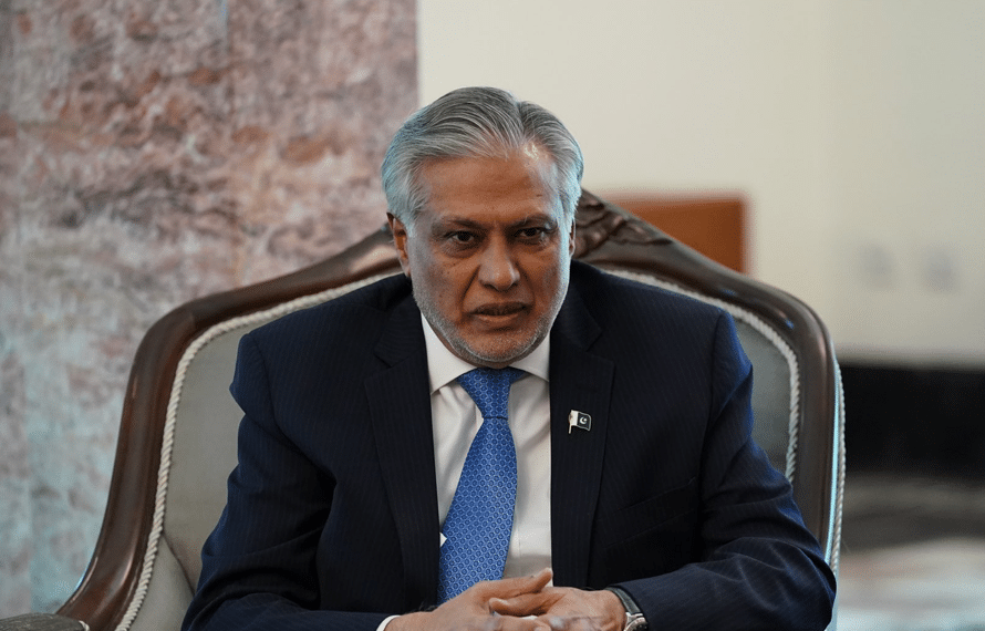 افغانستان کسی کو بھی اپنی سرزمین ہمارے خلاف استعمال نہ کرنے دے، نائب وزیراعظم اسحاق ڈار