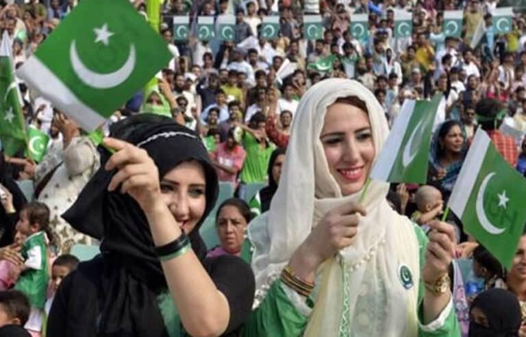 پاکستانی خوشی میں سبقت لے گئے، بھارتیوں کو پیچھے چھوڑ دیا ،عالمی سروے کا انکشاف