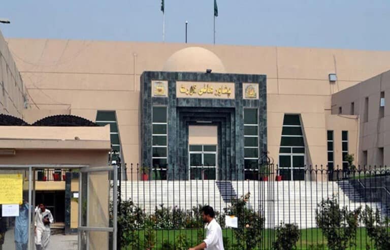 بلدیاتی نمائندوں کی مدت میں توسیع کی درخواست پر سماعت مؤخر،ہائیکورٹ سے اہم خبر آگئی