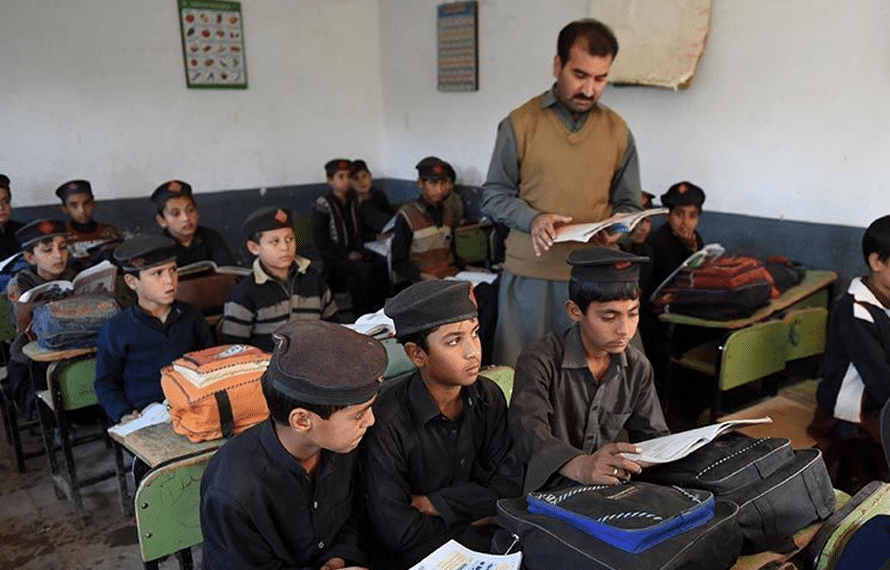 تعلیمی میدان میں بڑی پیشرفت، خیبرپختونخوا کے 22 اضلاع میں اساتذہ کی ہنگامی بھرتیوں کا فیصلہ