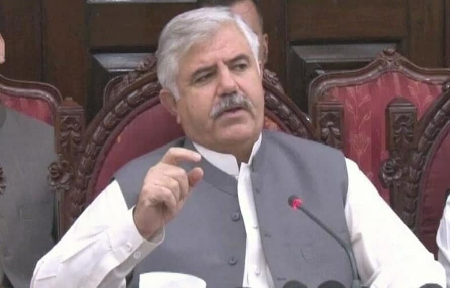 حکومتی رٹ کہاں ہے؟ ،وفاق اور صوبے کے مابین جاری کشیدگی سے عوام متاثر ہورہے ہیں، محمود خان