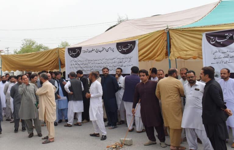 پی ڈی ایم اےملازمین کا آج سے قلم چھوڑ ہڑتال شروع کرنے کا اعلان،اہم مطالبہ کرڈالا
