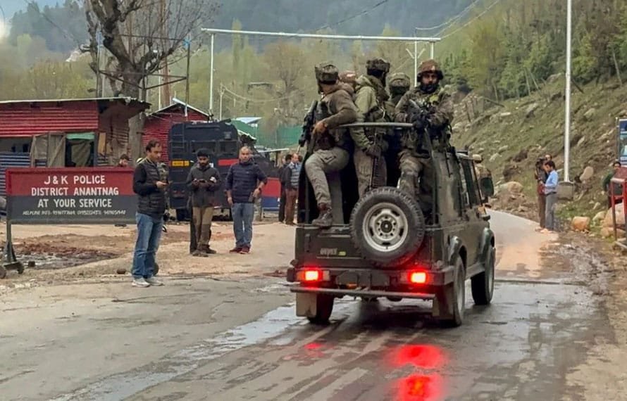 نیویارک ٹائمز کا انکشاف، پہلگام واقعہ کے ذریعے بھارت پاکستان پر حملے کی منصوبہ بندی کر رہا ہے