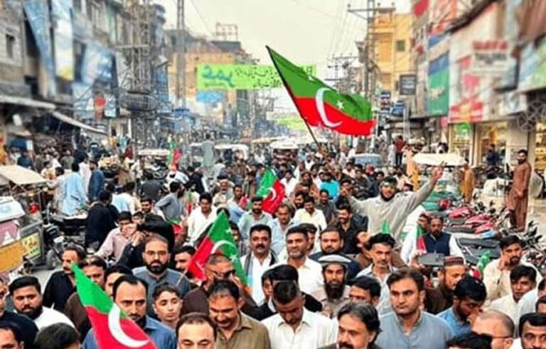 پی ٹی آئی کا 10 اپریل کو احتجاجی ریلیاں نکالنے کا اعلان ، حکمران جماعت پر سکتہ طاری