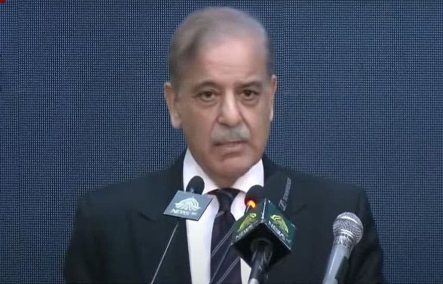 وزیراعظم کا گھریلو صارفین کیلئے 7 روپے 41 پیسے اور صنعتوں کیلئے 7 روپے 59 پیسے فی یونٹ بجلی کمی کا اعلان