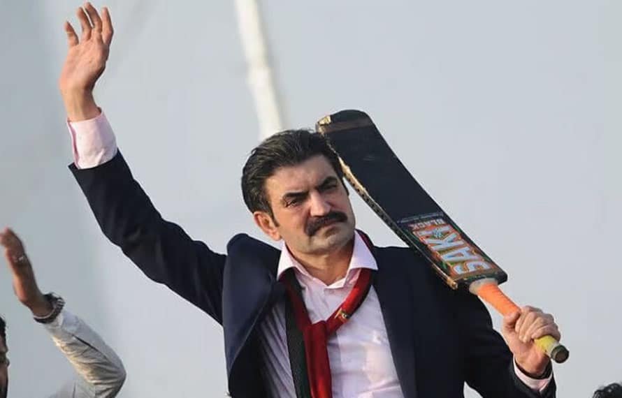 پی ٹی آئی میں کلچربن چکا ہے کسی کو گندا کرنا ہو تو اس پر اسٹیبلشمنٹ کا آدمی ہونے کا الزام لگا دو، شیر افضل مروت
