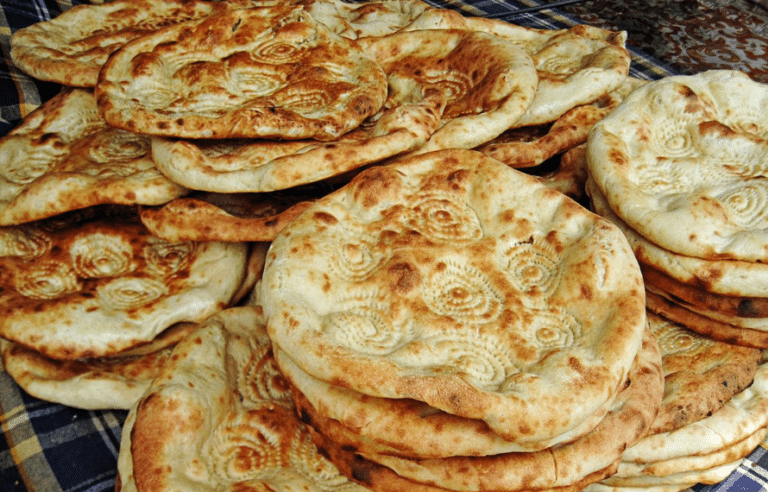 سوات میں تندور مالکان کی من مانیاں عروج پر، کم وزن روٹی مہنگے داموں فروخت ہونے لگی