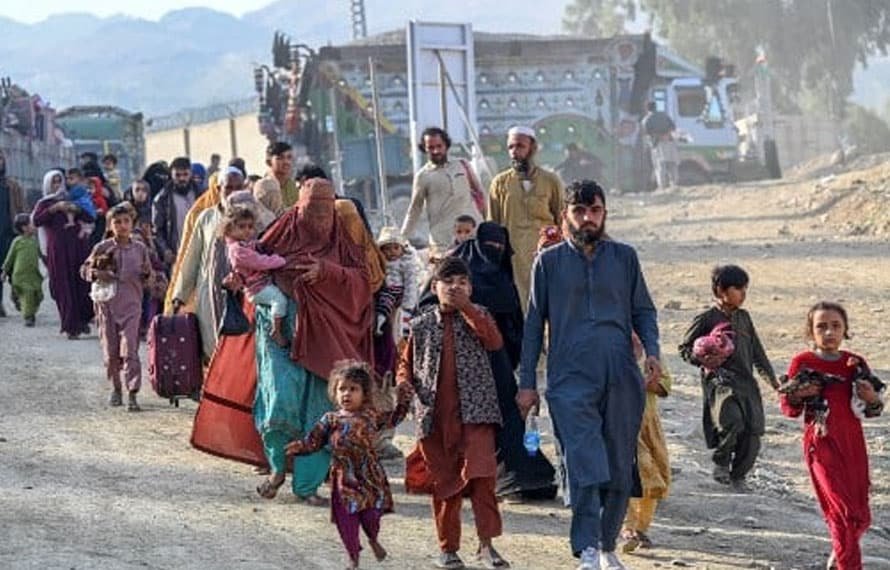 افغان مہاجرین کی واپسی کا سلسلہ جاری، مزید 634 افراد وطن واپس، مجموعی تعداد کتنی ہوئی؟جانئے