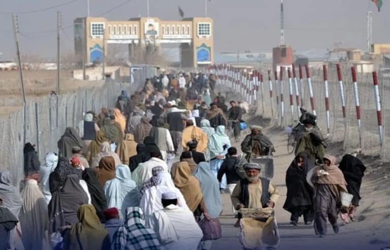 ملک بدری کا عمل جاری، پاکستان نے مزید1ہزارگیارہ افغان شہریوں کو واپس بھیج دیا