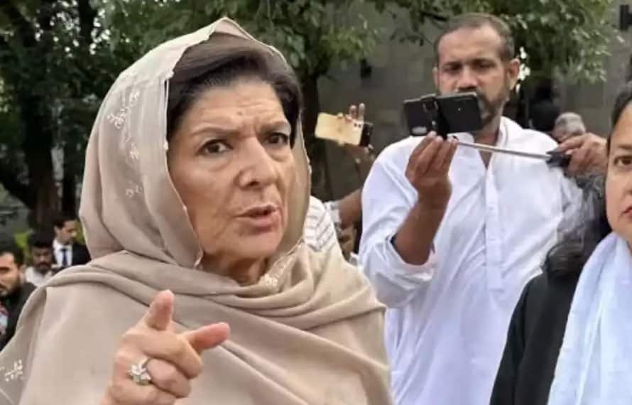 شریف خاندان کو عمران خان سے دشمنی نہیں، خوف ہے، علیمہ خان کا وار
