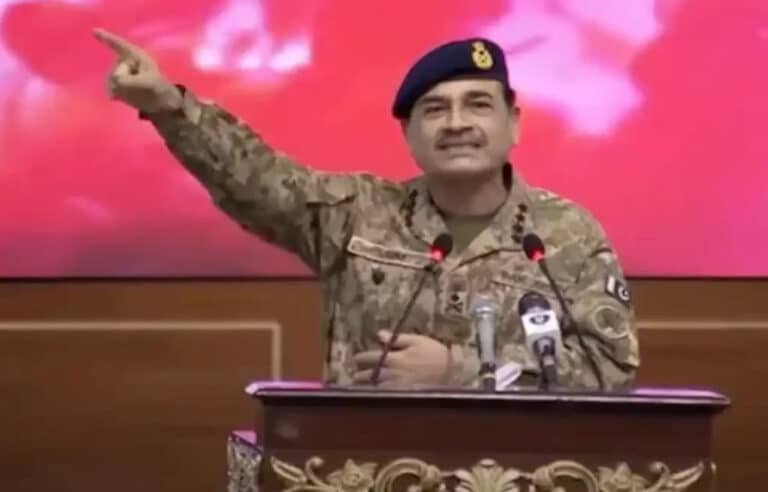 ملکی سالمیت کا دفاع کیسے کرنا ہے یہ ہم بخوبی جانتے ہیں ، آرمی چیف کا دوٹوک پیغام