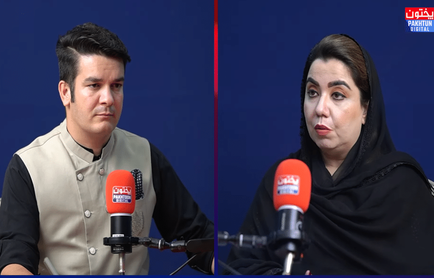 پی ٹی آئی میں موروثیت اپنے عروج پر ہے، بشریٰ بی بی کے بعد اب علیمہ خان پارٹی چلا رہی ہیں، ثمر ہارون بلور